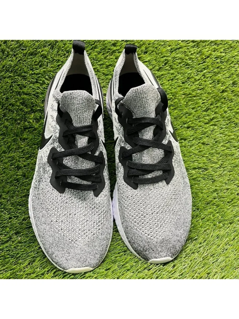 Nike Epic React Flyknit 2 Mens Size 11.5 Gray Black Running Shoes Sneakers